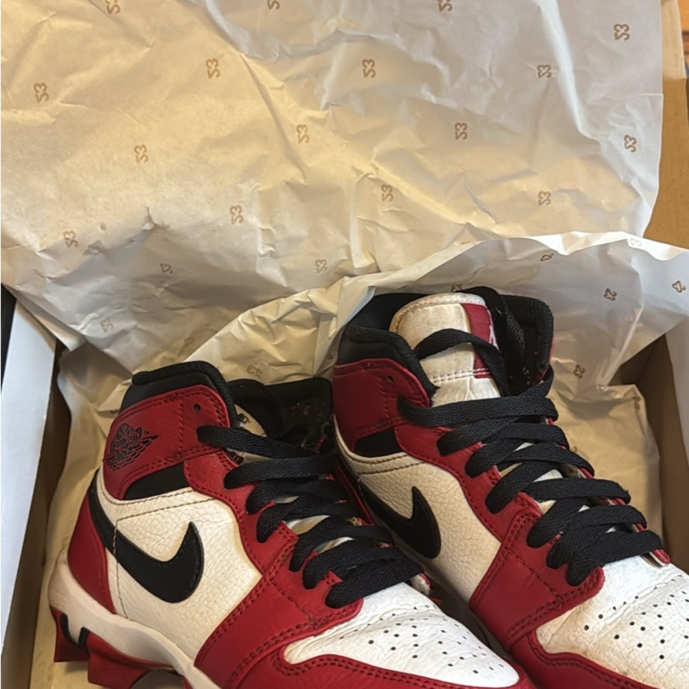 Jordan 1 Football Cleats Size 2.5 Youth Red White Black